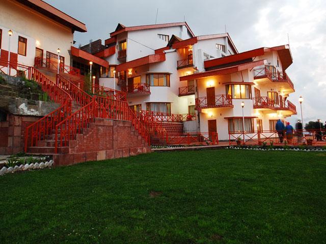 Clifftop Club Auli Joshīmath Buitenkant foto